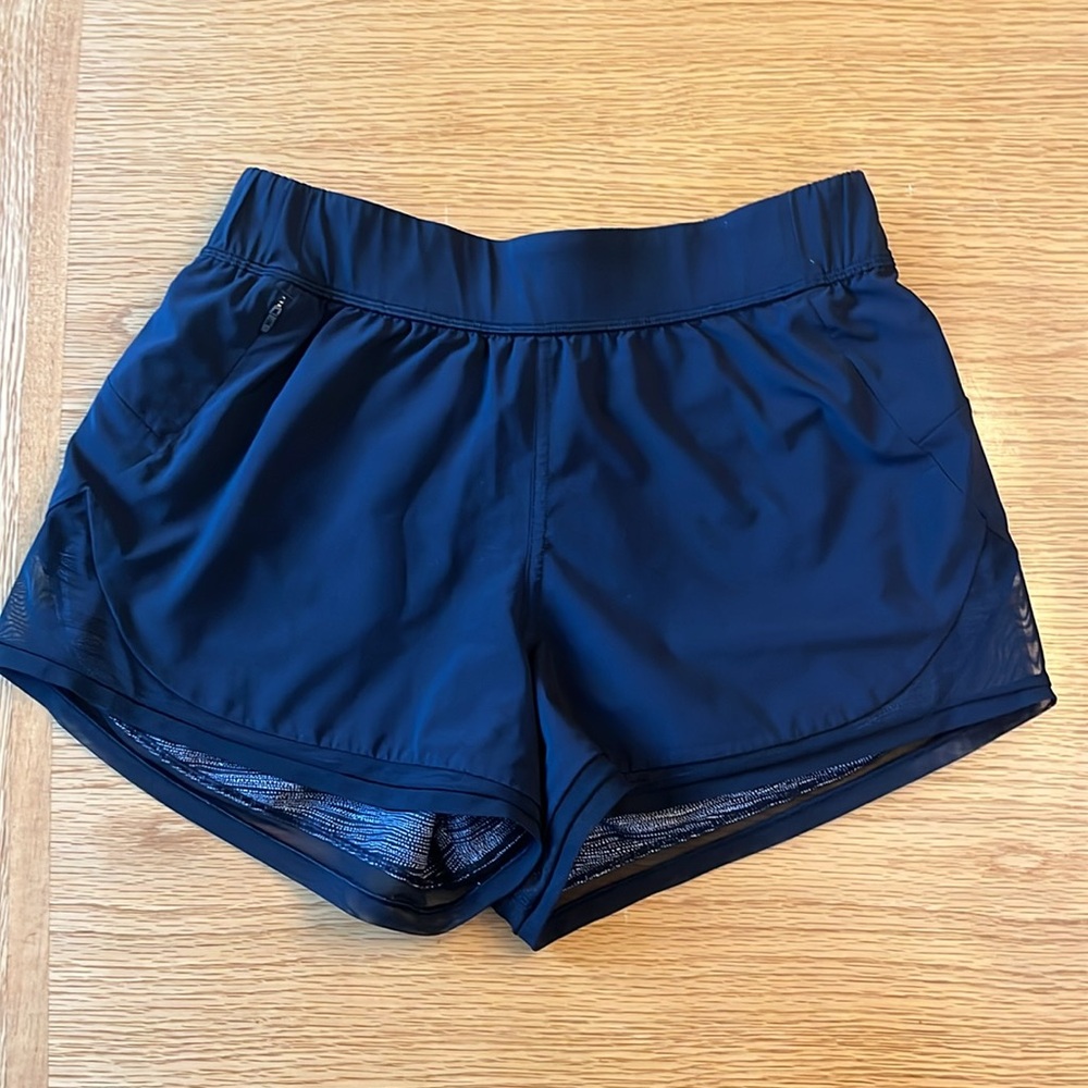 Lululemon Reversible Shorts - Picture 2 of 5
